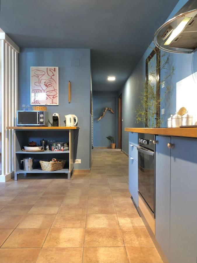 Blue Apricot Apartment Con Jacuzzi Montesilvano Marina Exterior foto